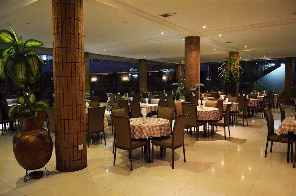 Mensvic Grand Hotel Accra Kültér fotó