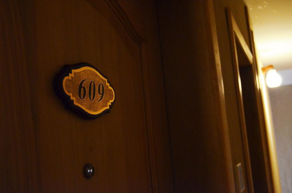Mensvic Grand Hotel Accra Kültér fotó