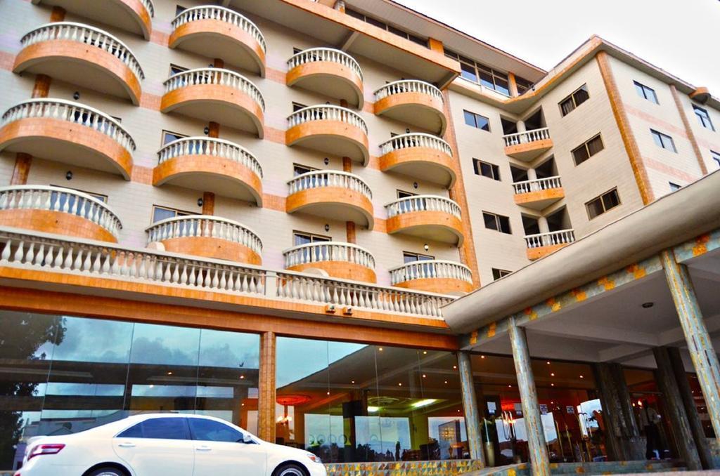 Mensvic Grand Hotel Accra Kültér fotó